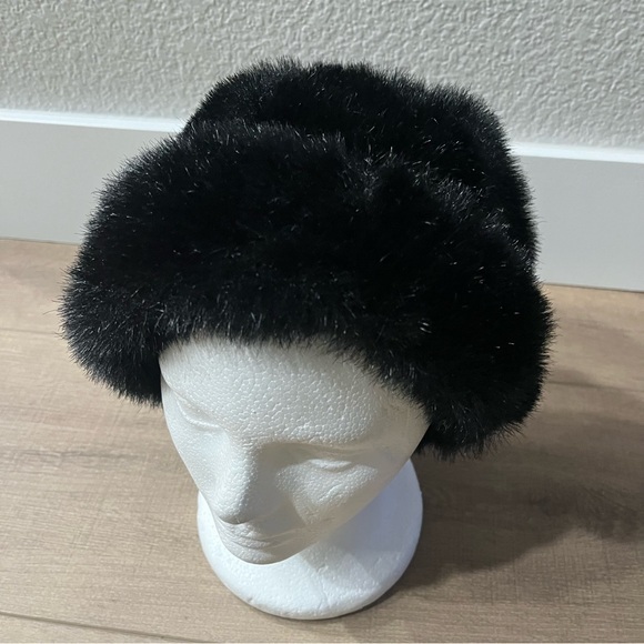 Everitt Accessories - Everitt Vintage Winter‎ Hat Black Fur USA Made 7647 Lined One Size